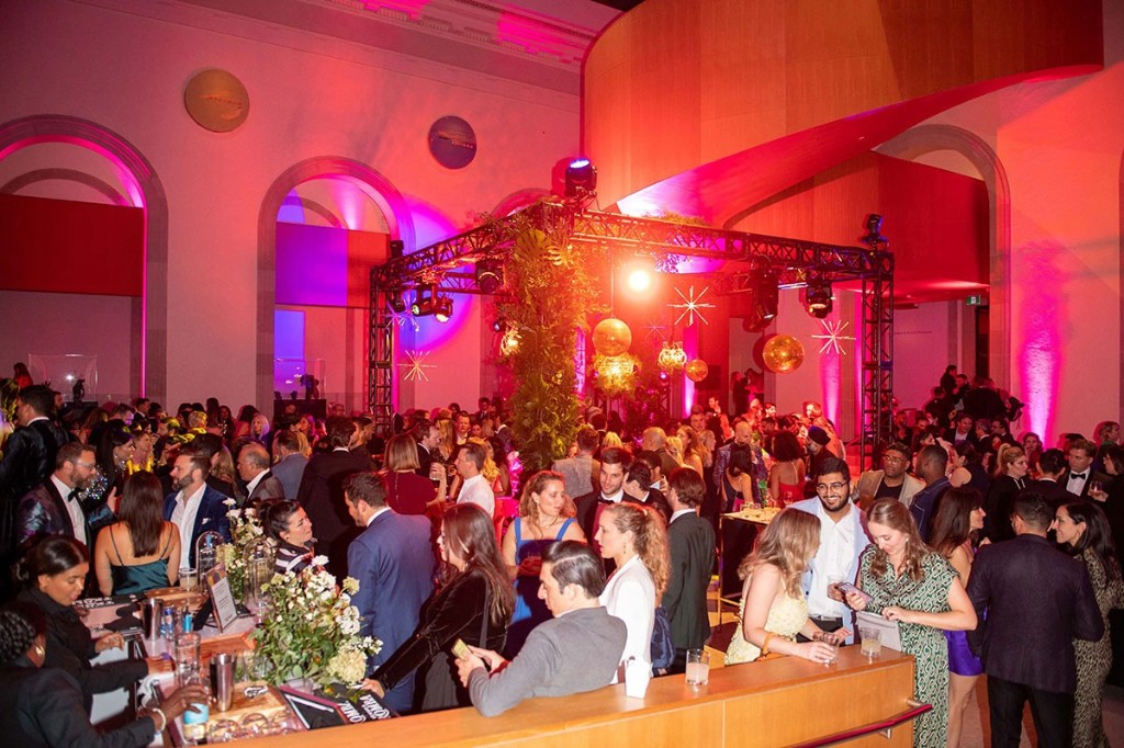 Entertainment & Cultural Arts